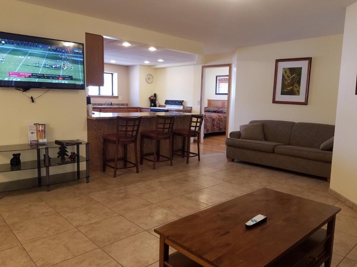 Amber'S Inn And Suites Wisconsin Dells Dış mekan fotoğraf