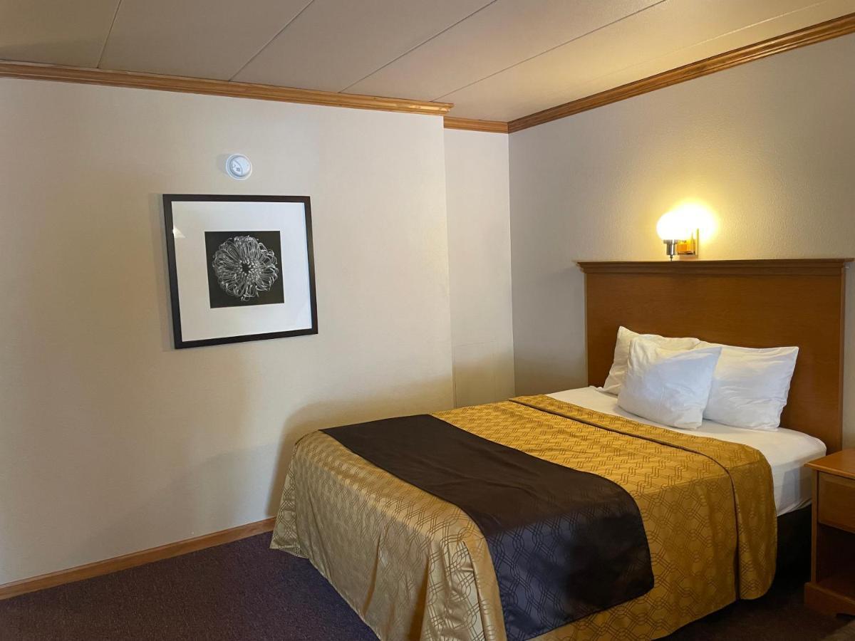 Amber'S Inn And Suites Wisconsin Dells Dış mekan fotoğraf